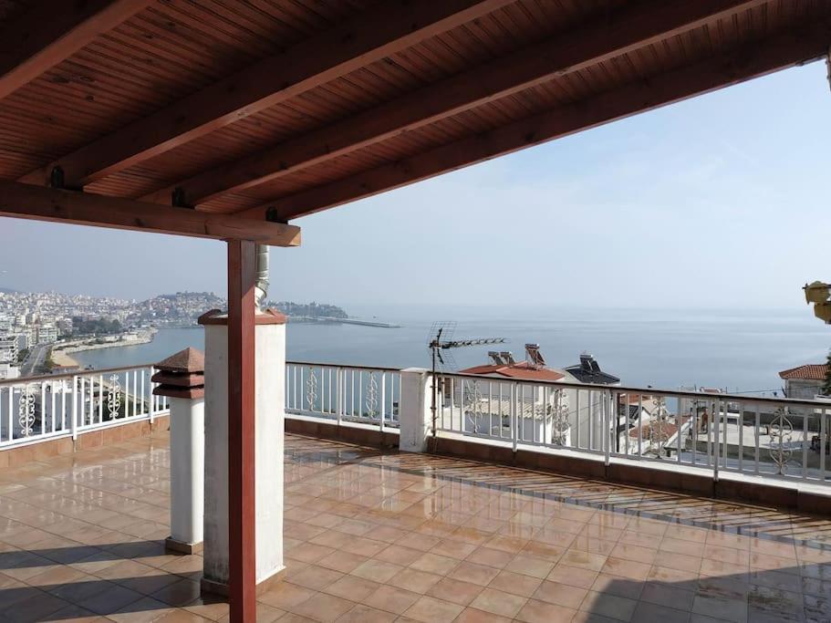 Апартаменты Finas Penthouse,Private Terrace,Great View,Mins From Sea Кавала Экстерьер фото