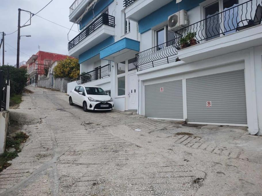 Апартаменты Finas Penthouse,Private Terrace,Great View,Mins From Sea Кавала Экстерьер фото