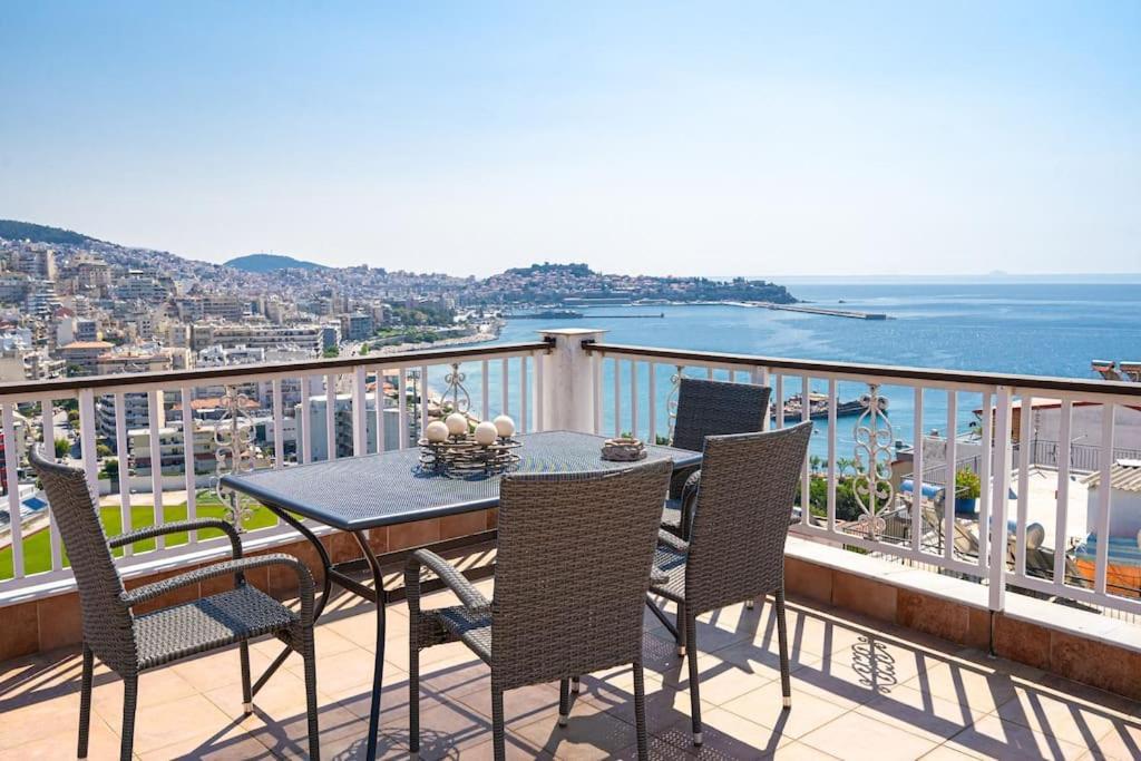 Апартаменты Finas Penthouse,Private Terrace,Great View,Mins From Sea Кавала Экстерьер фото