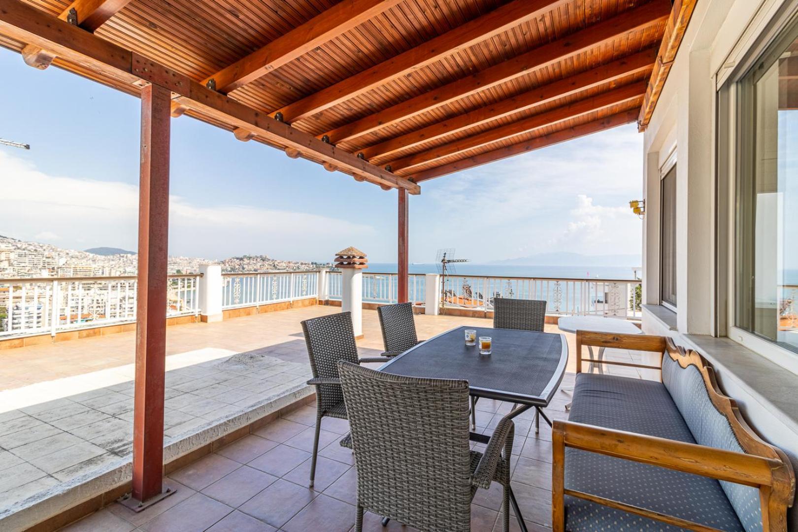 Апартаменты Finas Penthouse,Private Terrace,Great View,Mins From Sea Кавала Экстерьер фото